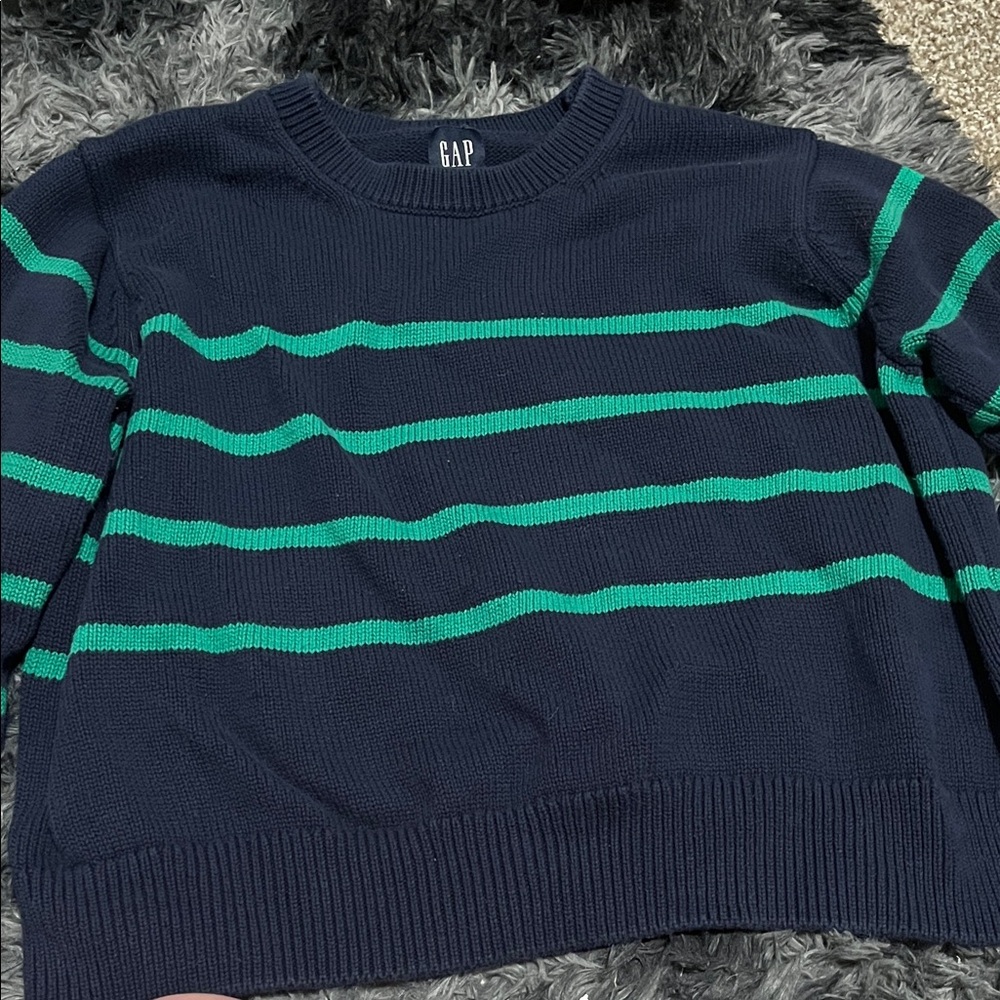 Women’s sweater
